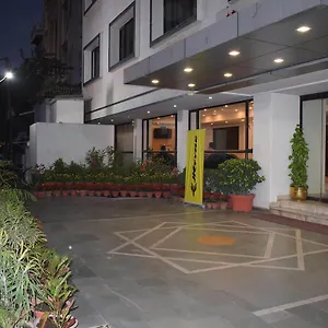 Vaibhav Varanasi